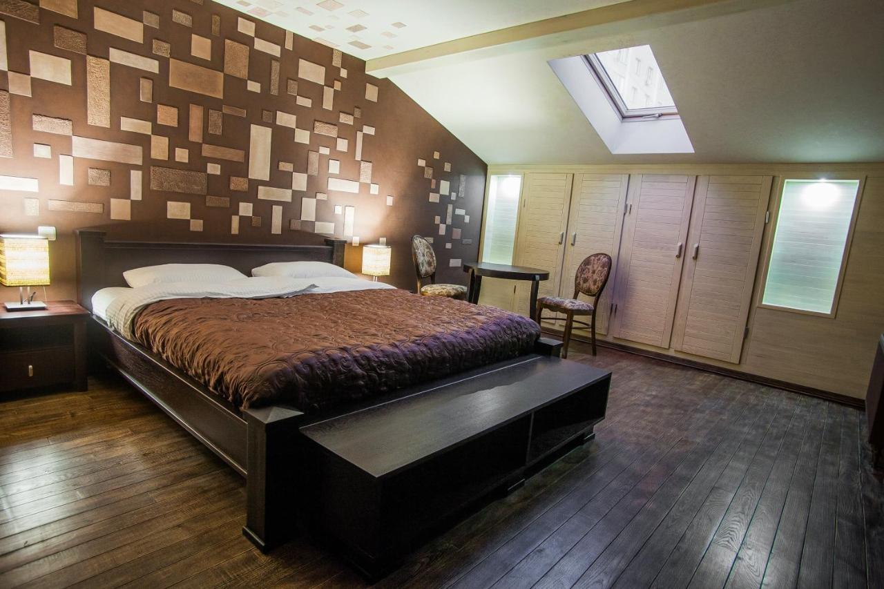 Hotel Pieno Piano Rivne Esterno foto
